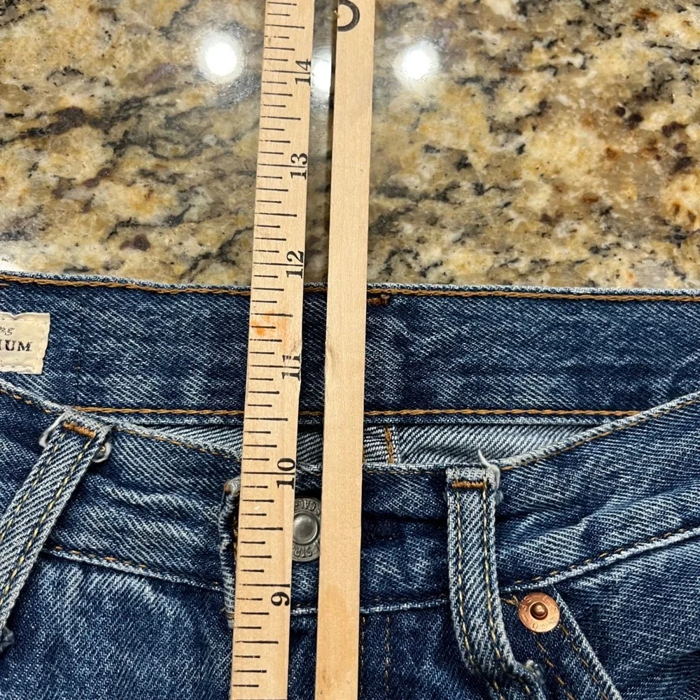 Levis Premium 501 Original Fit Straight Leg Jeans Medium Wash 26x30 Button Fly